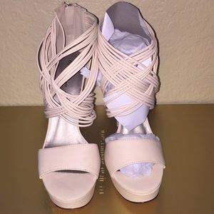 Cute strappy heel